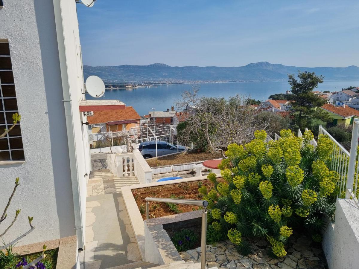 Villa Nena In Central Dalmatia 特罗吉尔 外观 照片